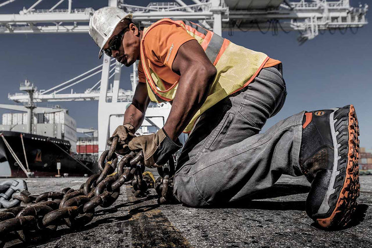 How to choose steel toe shoes in summer?